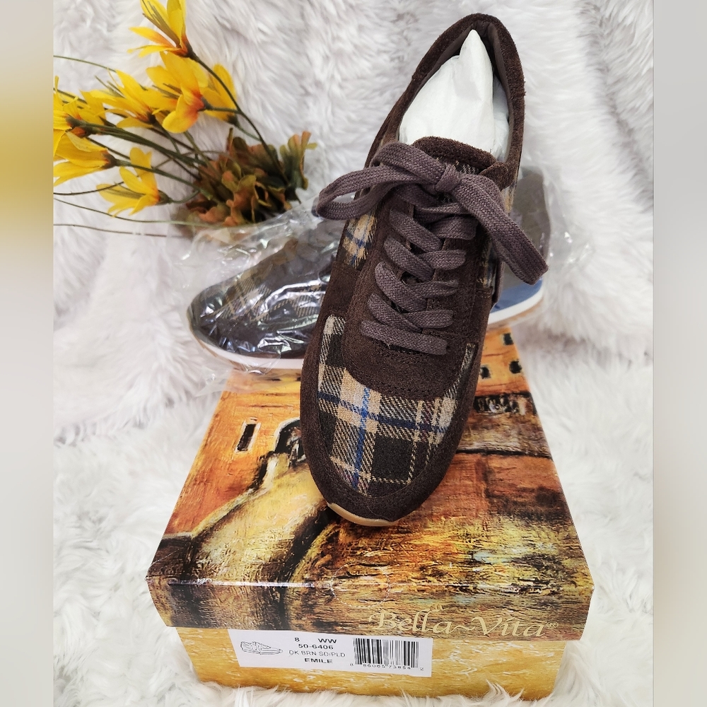 Bella-Vita Emile Women's Sneakers, New in Box